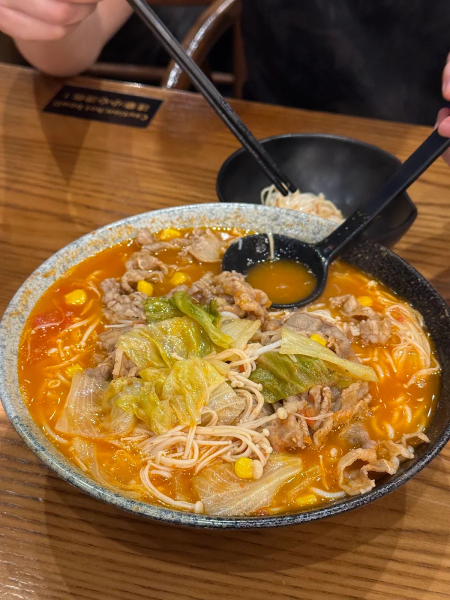 金針菇 肥牛 米線, Yunshang Rice Noodle